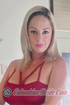 204168 - Yeniffer Age: 40 - Costa Rica