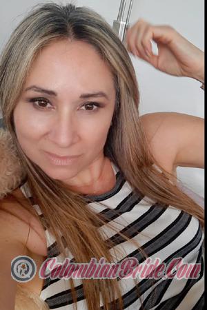 214598 - Dylana Age: 52 - Costa Rica