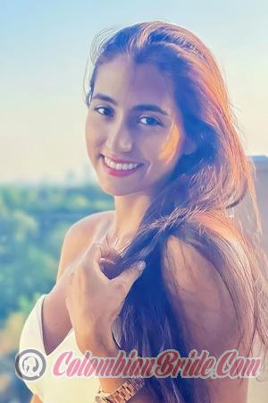217101 - Paola Age: 32 - Colombia