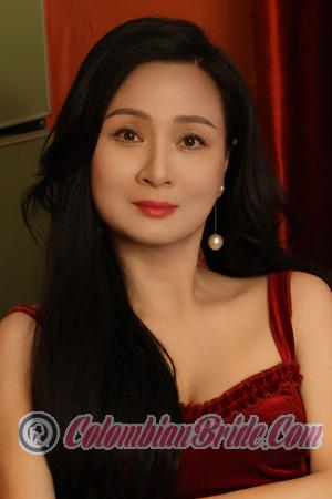 221577 - Jacelyn Age: 52 - China