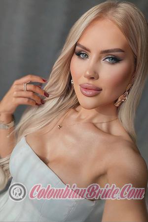 223485 - Viktoriia Age: 34 - Ukraine