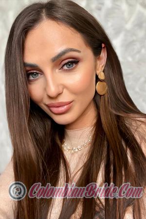 224238 - Yuliia Age: 34 - Ukraine