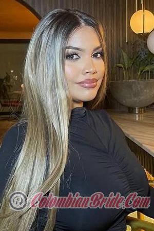 225097 - Yarimar Age: 31 - Colombia