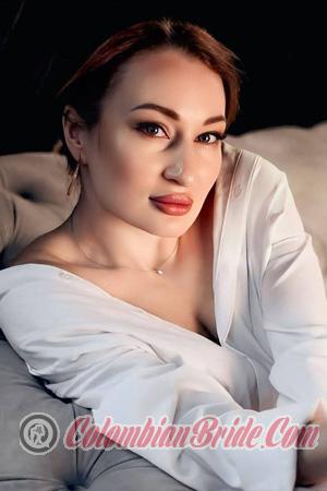 225645 - Antonina Age: 31 - Ukraine