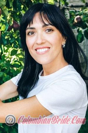 225912 - Oksana Age: 36 - Ukraine