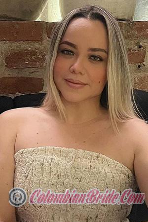 226413 - Iseth Age: 39 - Colombia