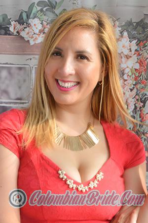 226550 - Andrea Age: 36 - Peru