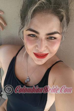 226835 - Xochilt Age: 35 - Costa Rica