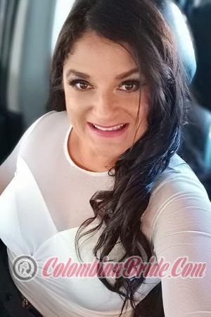 226852 - Ivannia Age: 44 - Costa Rica