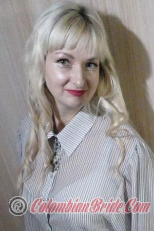 227105 - Olha Age: 43 - Ukraine