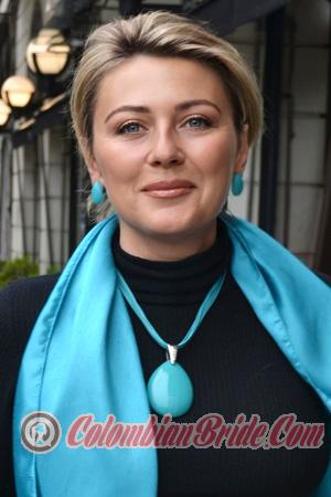 229073 - Yuliia Age: 50 - Argentina