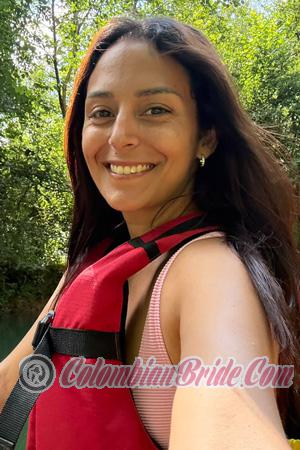 229512 - Daniela Age: 36 - Costa Rica